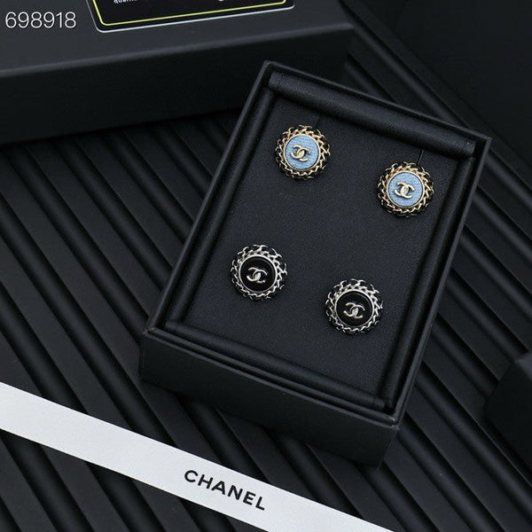 CC 25P STUD EARRINGS IN BLUE DENIM BLACK CALFSKIN-THREADED BUTTON