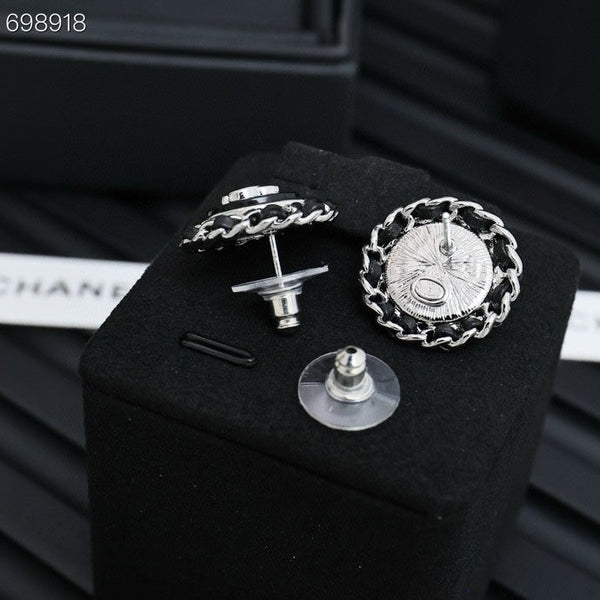 CC 25P STUD EARRINGS IN BLUE DENIM BLACK CALFSKIN-THREADED BUTTON