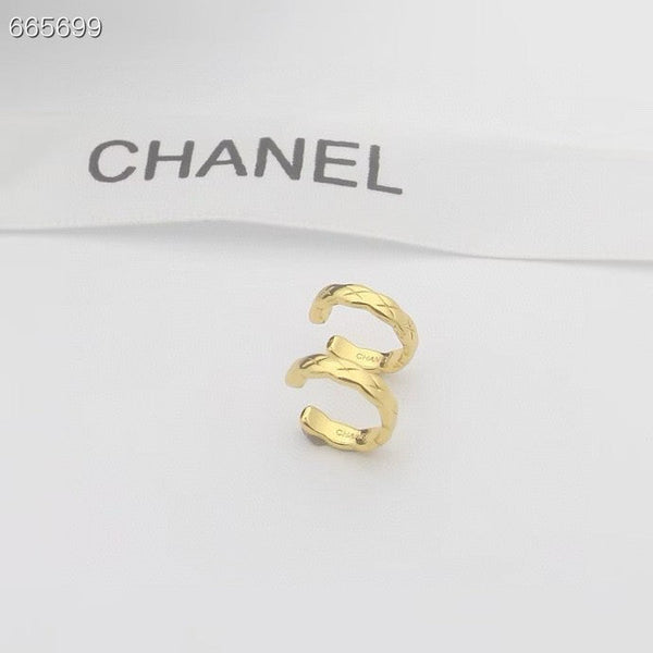 COCO CRUSH QUILTED MOTIF HOOP EARRINGS