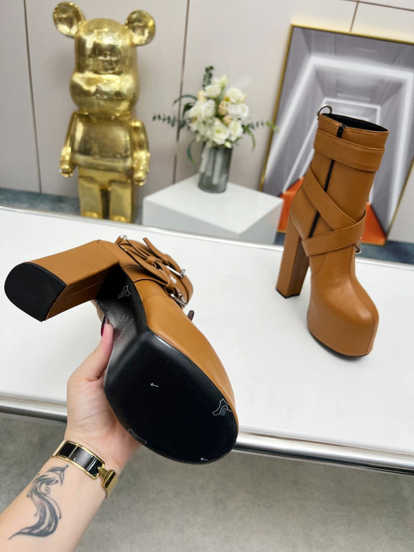 STIVALE CON FIBBIA E PLATEAU SL IN PELLE DI VITELLO SIENNA