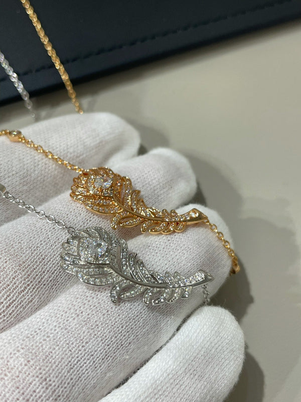 COLLANA CON PIUME DI PAVONE