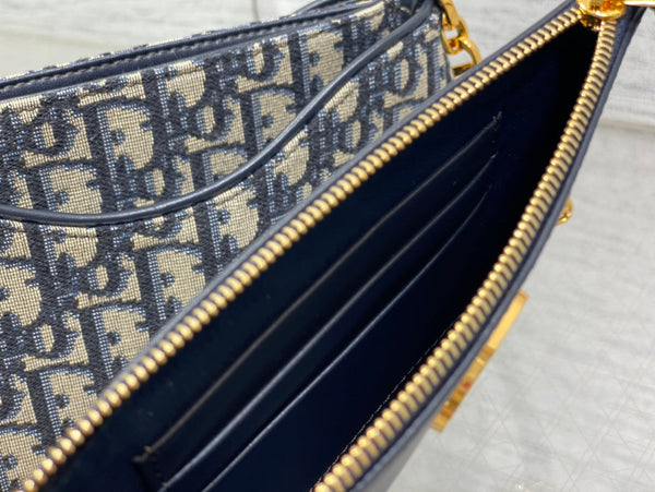 CD HOBO AVENUE 21CM RICAMO OBLIQUO BLU