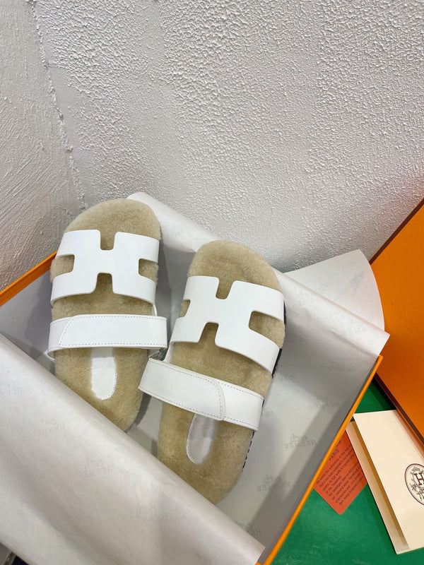 Chypre Sandal White shearling insole White goatskin lining