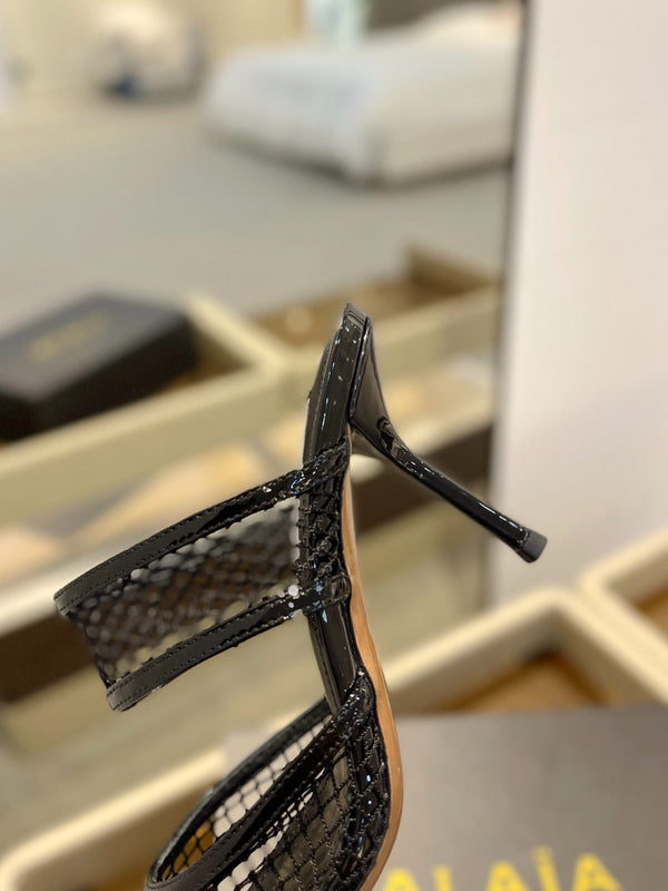 alaia mule 85 fishnet black heart lambskin