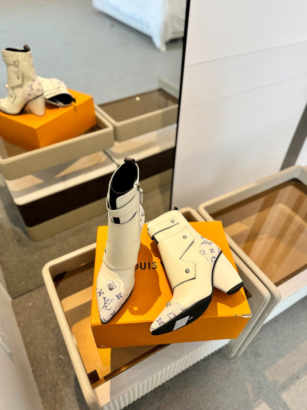 Stivaletto LV Trinity 75mm in pelle di vitello monogrammata bianca