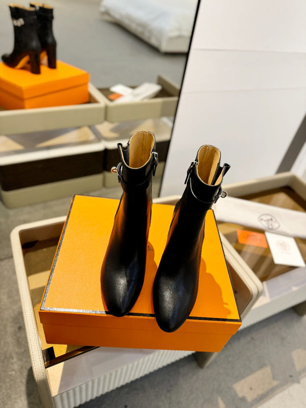 Stivaletto HM Saint Germain 85mm in pelle di vacchetta nera 961647