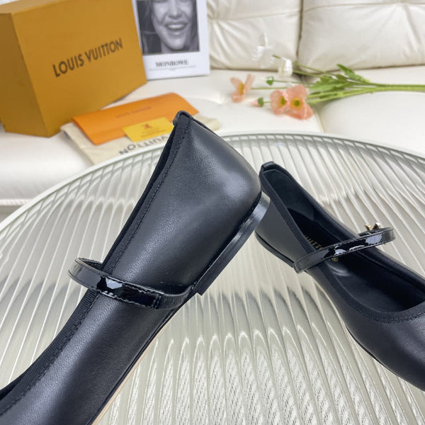 Ballerina piatta LV in pelle di agnello nera