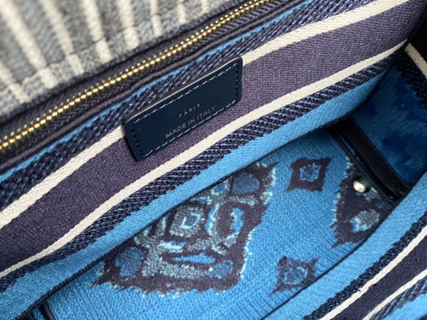 MEDIUM LADY D-LITE BLUE PALMS EMBROIDERY