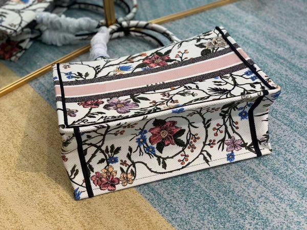 MEDIUM LADY D-LITE 24 PINK MULTI COLOR PAISLEY EMBROIDERY