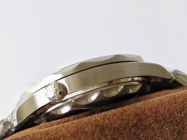 SEAMASTER COMMANDER WHITE DIAL STEEL STRAP