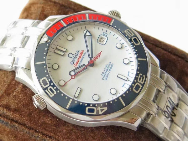 SEAMASTER COMMANDER WHITE DIAL STEEL STRAP