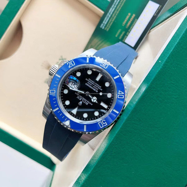SUBMARINER DATE 41 BLUE BEZEL BLACK DIAL RUBBER STRAP