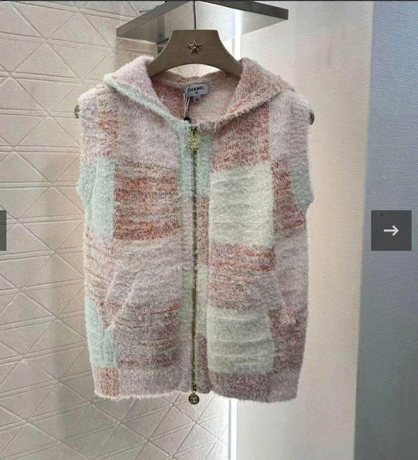 CC Sleeveless Knit Hoodie in Pink Cotton