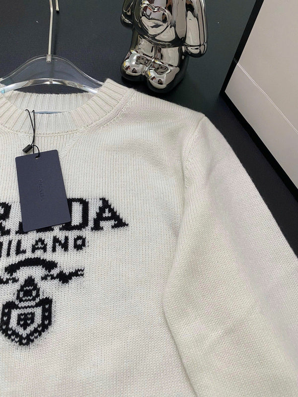 Prad Logo Crew-Neck Cropped Sweater in Cashmere