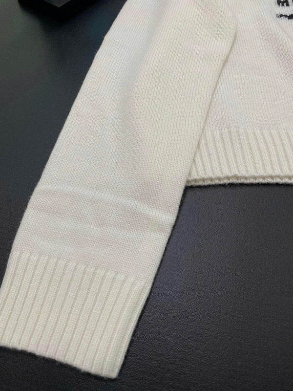 Prad Logo Crew-Neck Cropped Sweater in Cashmere