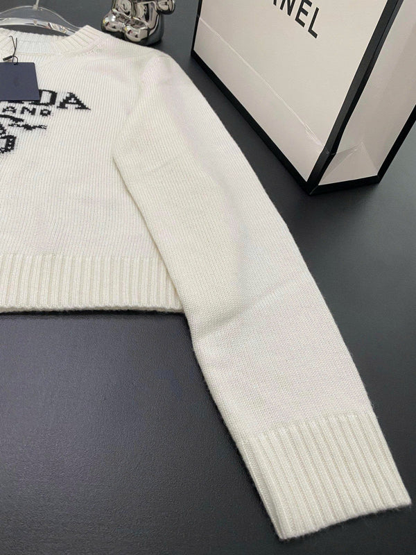 Prad Logo Crew-Neck Cropped Sweater in Cashmere