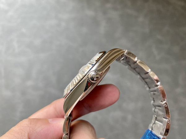 SKY-DWELLER 42 WHITE DIAL STAINLESS STEEL