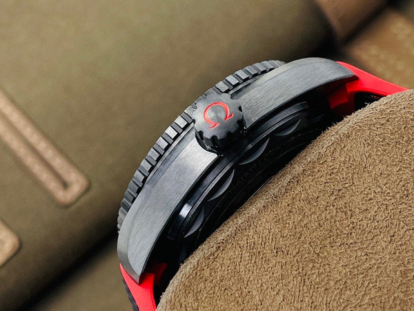 SEAMASTER PLANET OCEAN GMT 600 BLACK CASE RED BEZEL