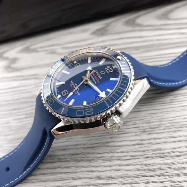 SEAMASTER PROFESSIONAL PLANET OCEAN 600M STEEL CASE BLUE DIAL