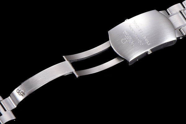 SPEEDMASTER MOONWATCH SNOOPY BLACK BEZEL