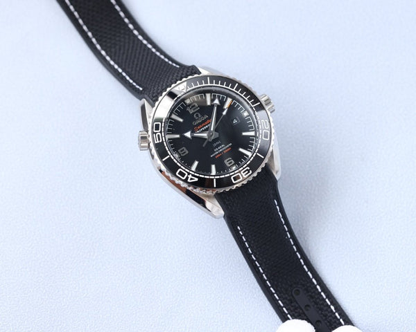 SEMASTER PLANET OCEAN 600M BLACK CERAMIC TEXTILE