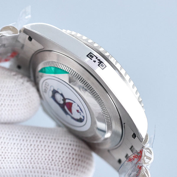 GMT-MASTER II CUSTOM GREEN BLACK BEZEL JUBILEE BRACELET