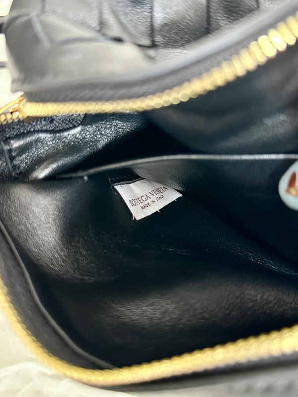 BV LOOP MINI 17CM PELLE DI VITELLO NERA 