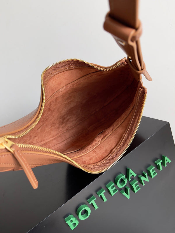 BV SMALL DROP 32CM PELLE DI AGNELLO MARRONE 