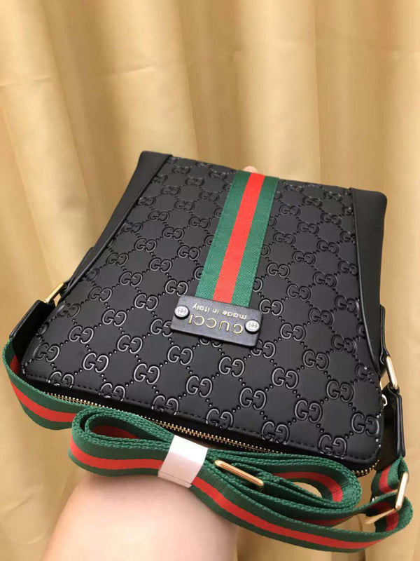 GG CROSSBODY IN PELLE NERA ROSSA