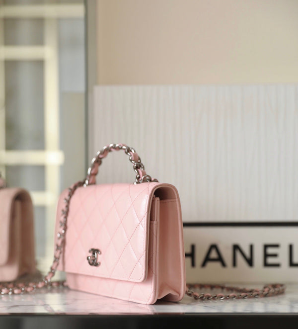 CC WOC 19 PINK LAMBSKIN SILVER HARDWARE
