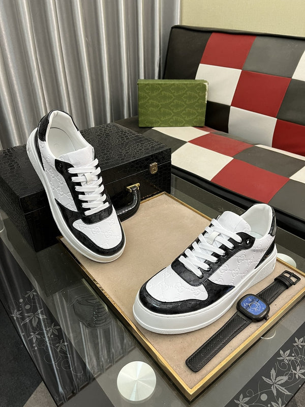 SNEAKERS GG IN PELLE DI VACCHETTA GOFFRATA BIANCA E NERA