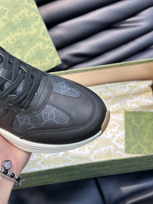 SCARPE DA SNEAKER GG RETRO RHYTON NERE