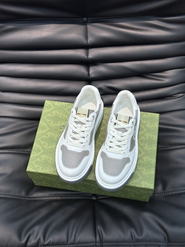 SNEAKERS GG IN PELLE BIANCA GRIGIA