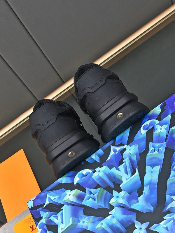 LV SNEAKERS NERE CON LACCI