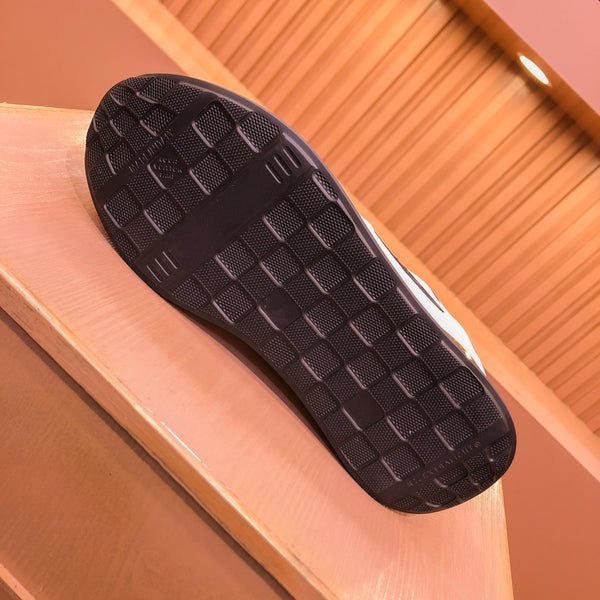 LV RUN AWAY SNEAKER BIANCO NERO