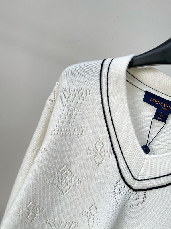 LV Clover V-neck Pullover Sweater in White Wool and Cashmere 285518