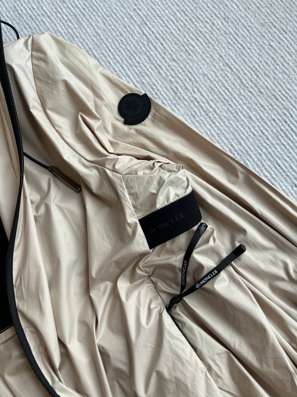 Moncle 25 Sun-Proof and Windproof Jacket Coffee Nylon 269694