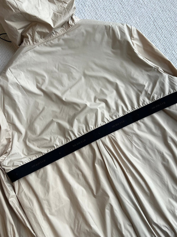 Moncle 25 Sun-Proof and Windproof Jacket Coffee Nylon 269694