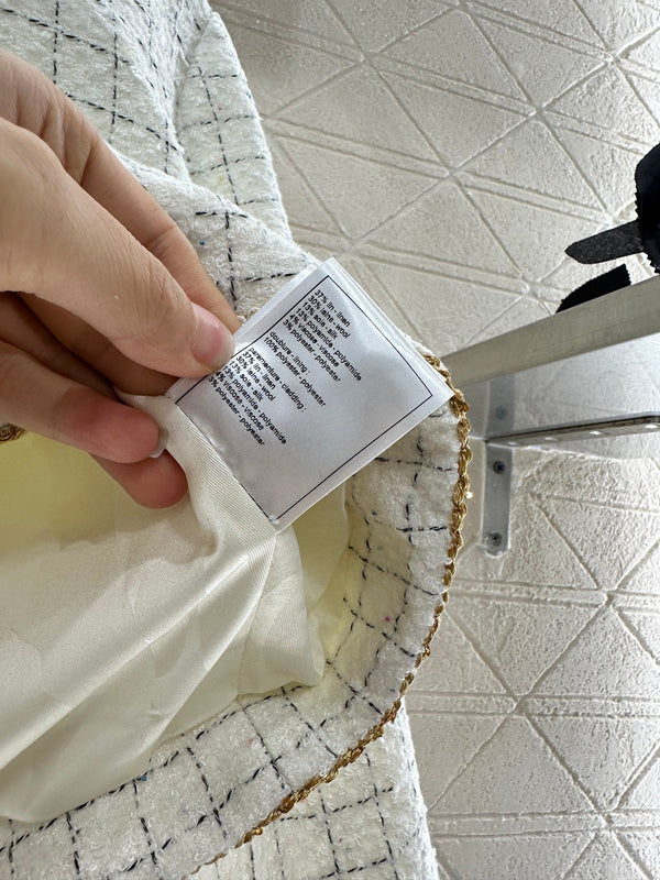 CHANEL BUTTON-BACK DRESS TOP STYLE 286