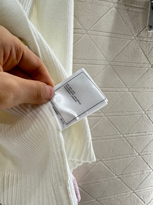 CHANEL WOOL CARDIGAN STYLE 271