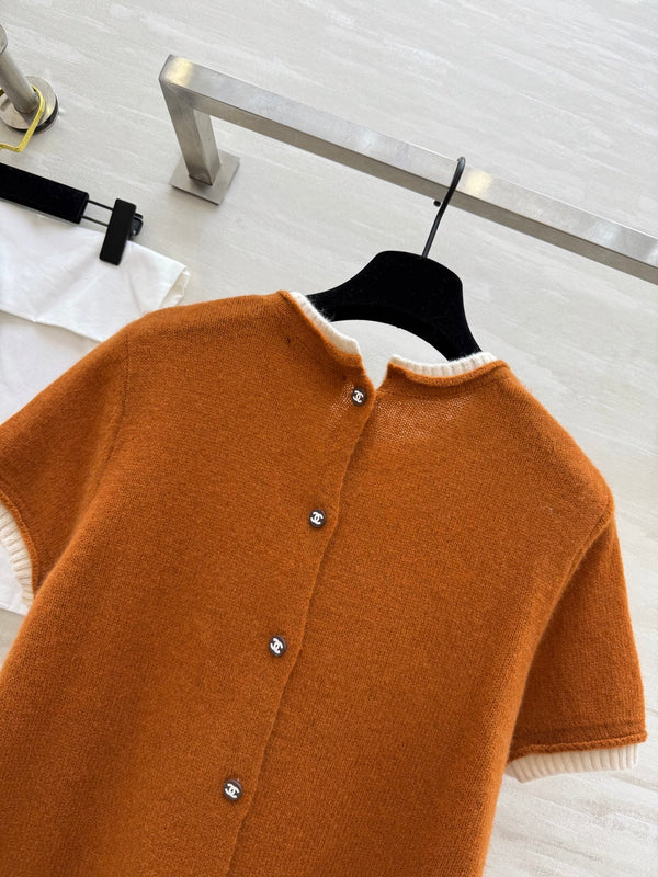 CHANEL SHORT SLEEVE TOP STYLE 262