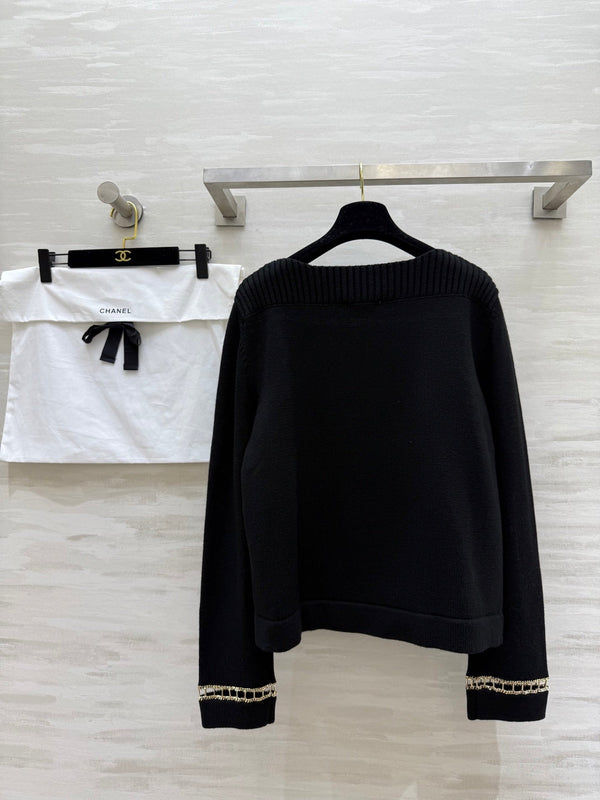 CHANEL CASHMERE SWEATER STYLE 261