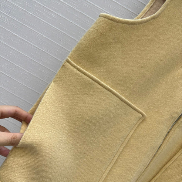 HM 25S Zipped Vest in Yellow Cashmere
