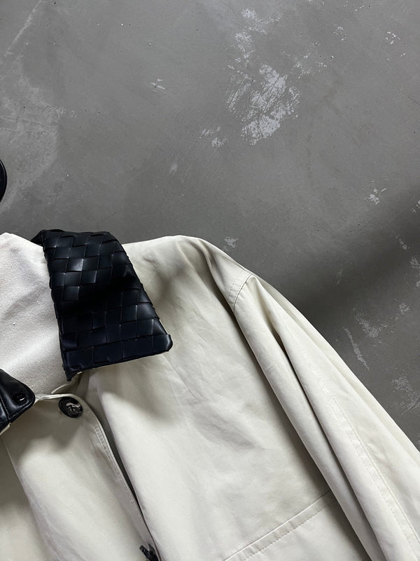 BV 25S Jacket Sheepskin Neck in White High-Weave Fabric