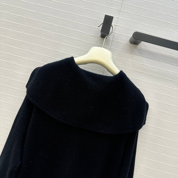 BV V-Neck Cardigan in Black Cashmere