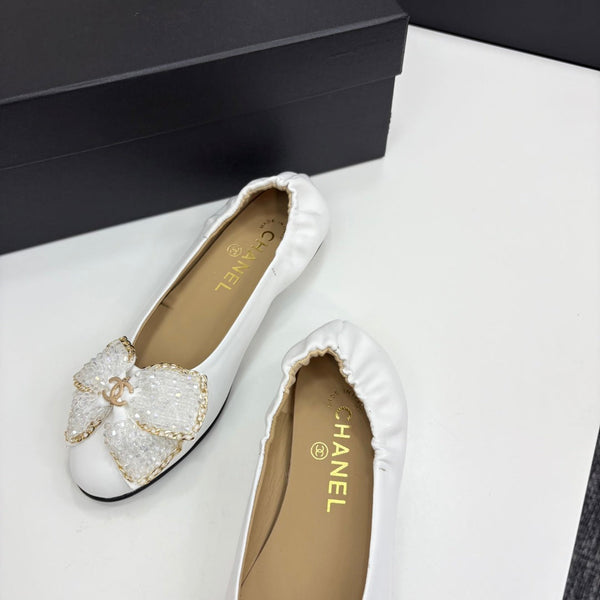 CC 25s Coco Beach Ballet Flats White Sheepskin 331788