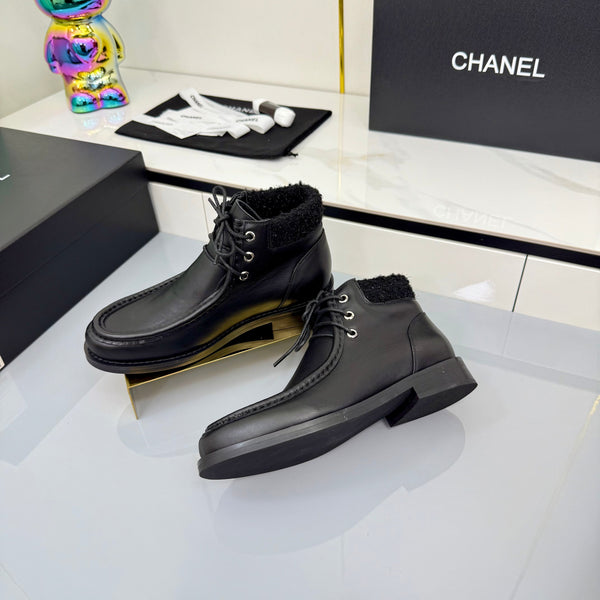 CC 25 Ankle Boots Black Cowhide and Tweed 454711