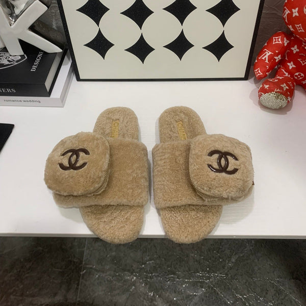 CC 25s Logo Slippers Brown Shearling 455076