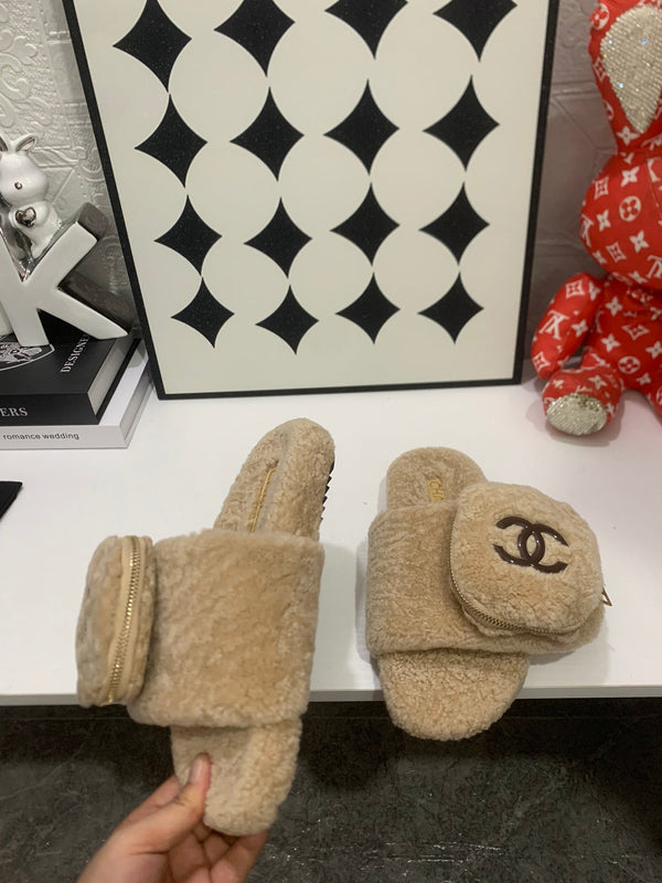 CC 25s Logo Slippers Brown Shearling 455076