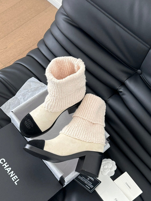 CC 25K Sock Boots Cream Suede 458777